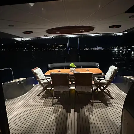 Båthotell Nova Yachting *